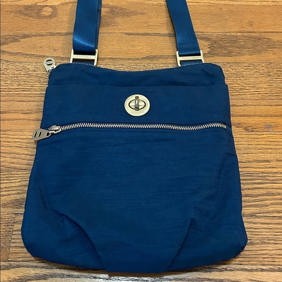 Baggallini Handbags - Baggallini Crossbody Bag Blue Travel with Change Purse